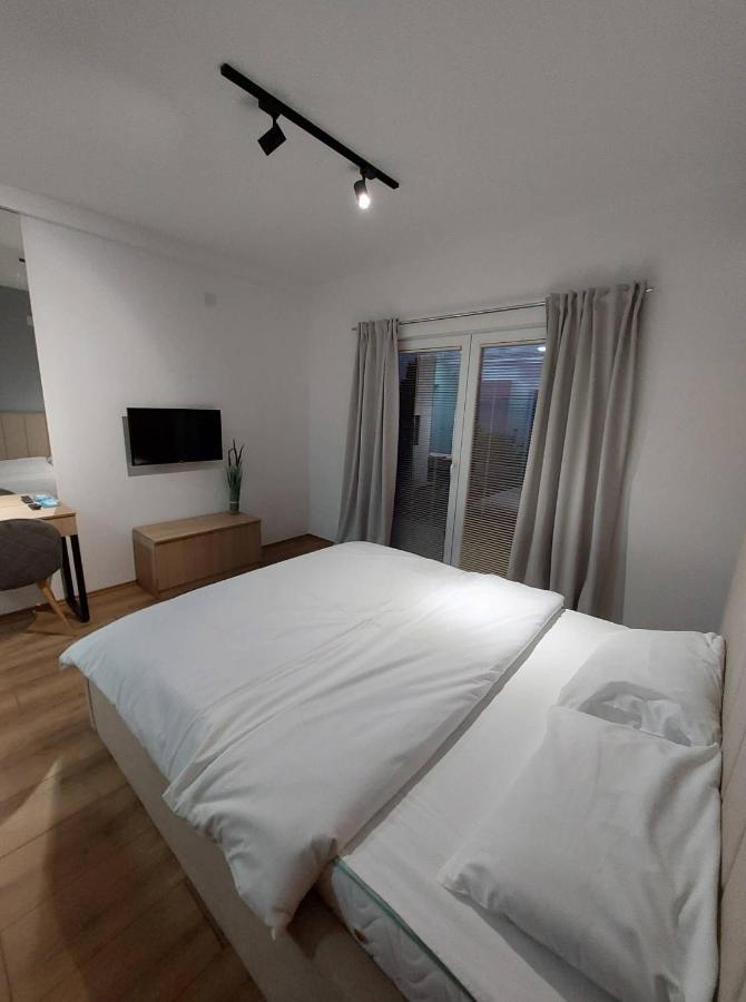 Nautica Apartments&Studios Peštani Exteriör bild