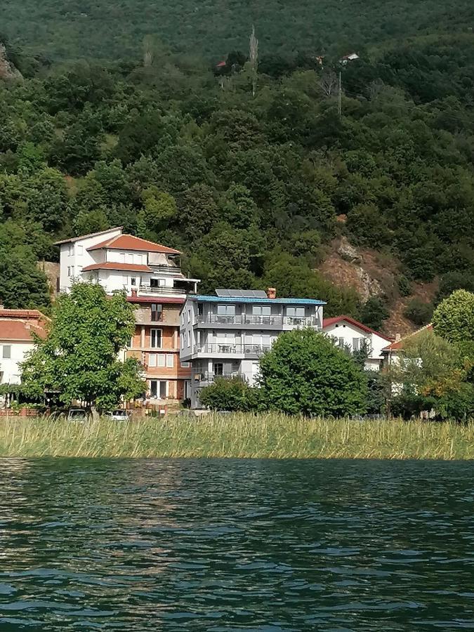 Nautica Apartments&Studios Peštani Exteriör bild